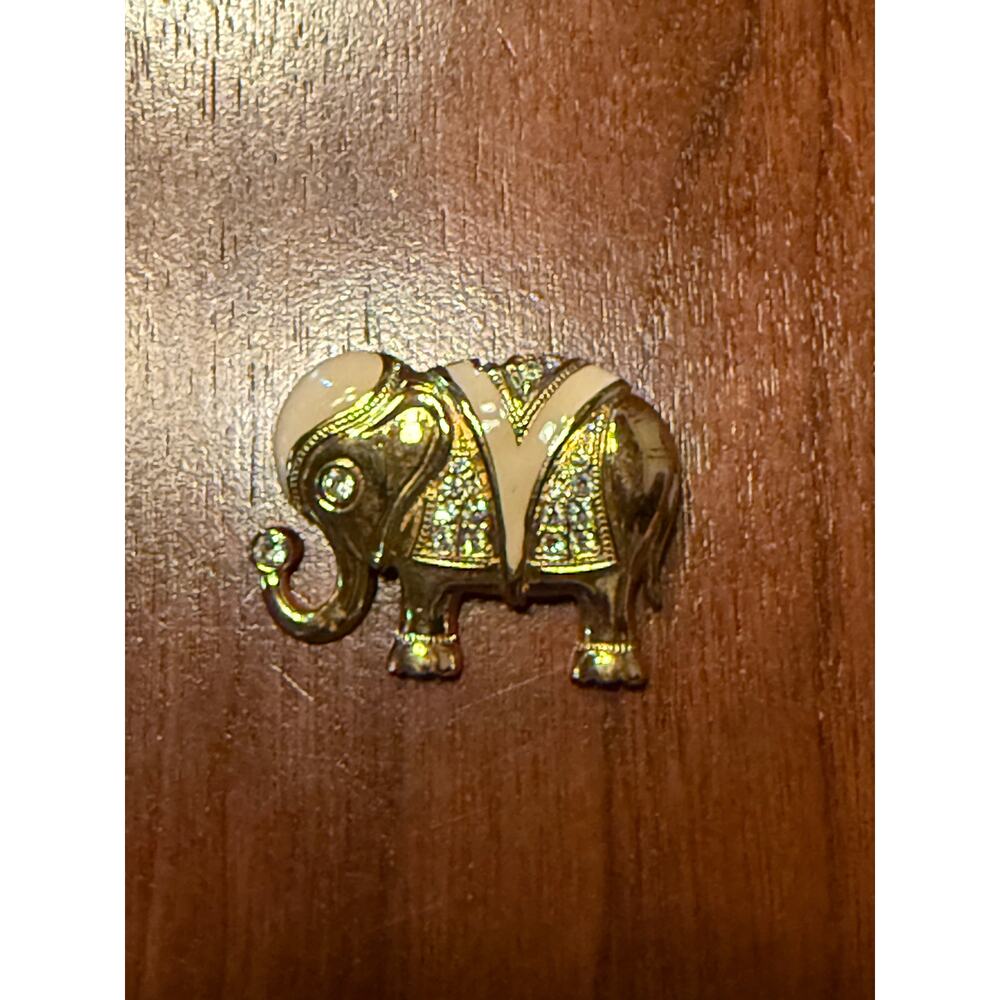 Vintage elephant brooch